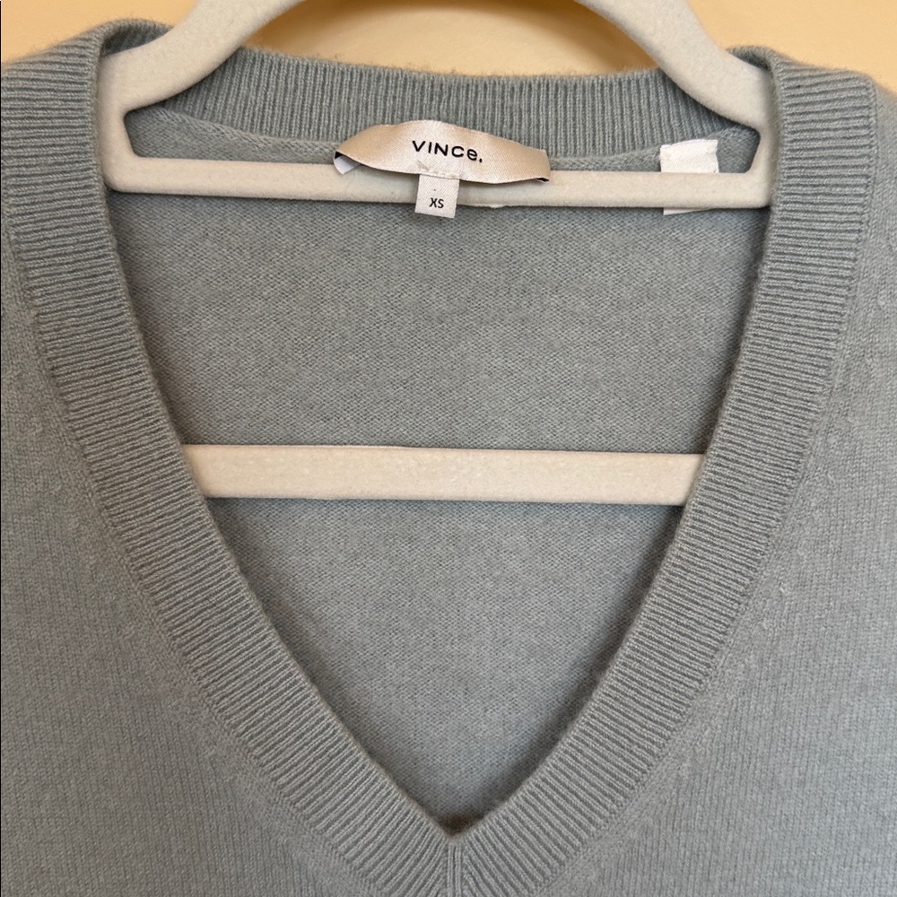 Vince Cashmere Soft Blue V-Neck Sweater - Picture 2 of 6